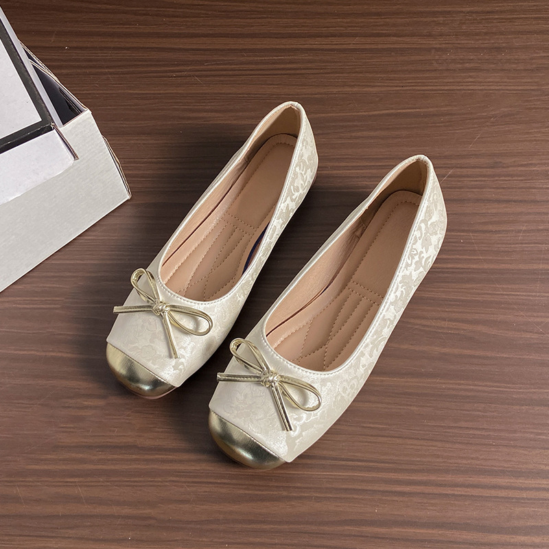 2024 new national style color matching bow head shallow mouth single women's soft soled Chicken rolls flat bottomed bean shoes