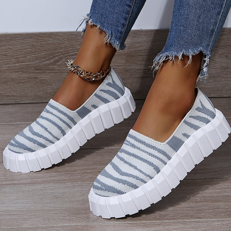 Large size casual women's singles shoes, spring 2022 leopard print round toe canvas flat sole shoes ddmythur