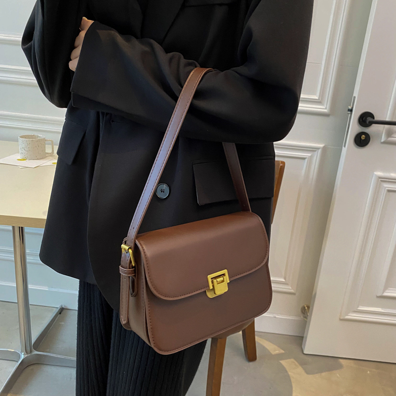 Stylish women's cross-body bag
