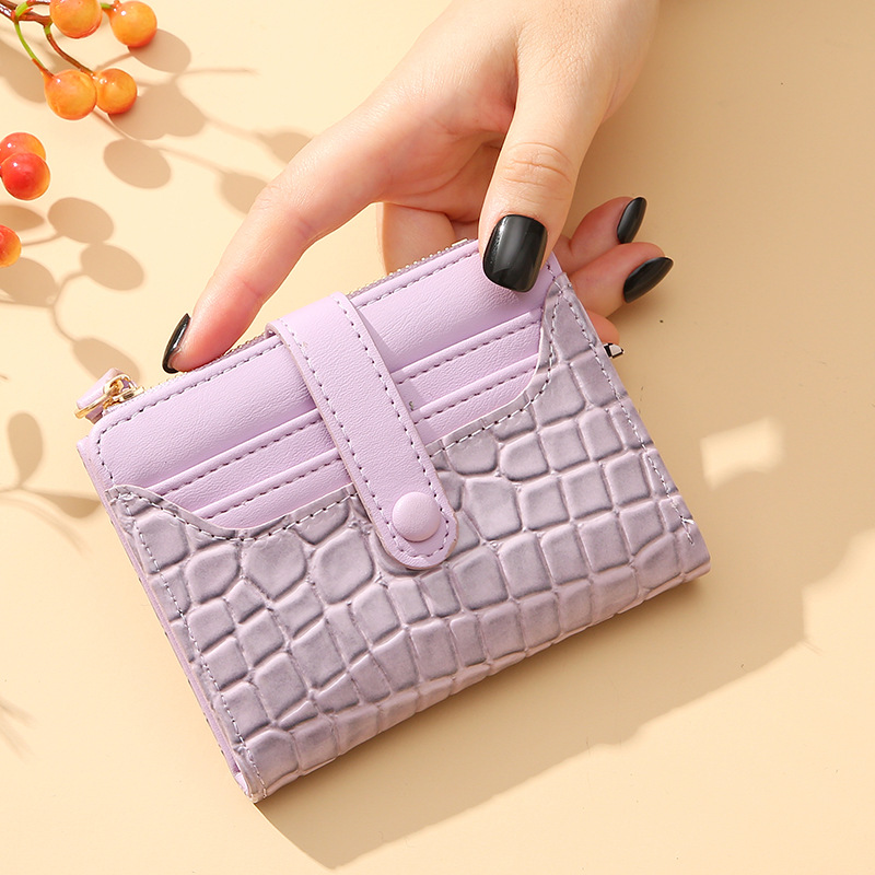 Retro Crocodile Print Women's Short Wallet With Temperament Multi-card Slots Lacquered Surface Waterproof Coin Purse