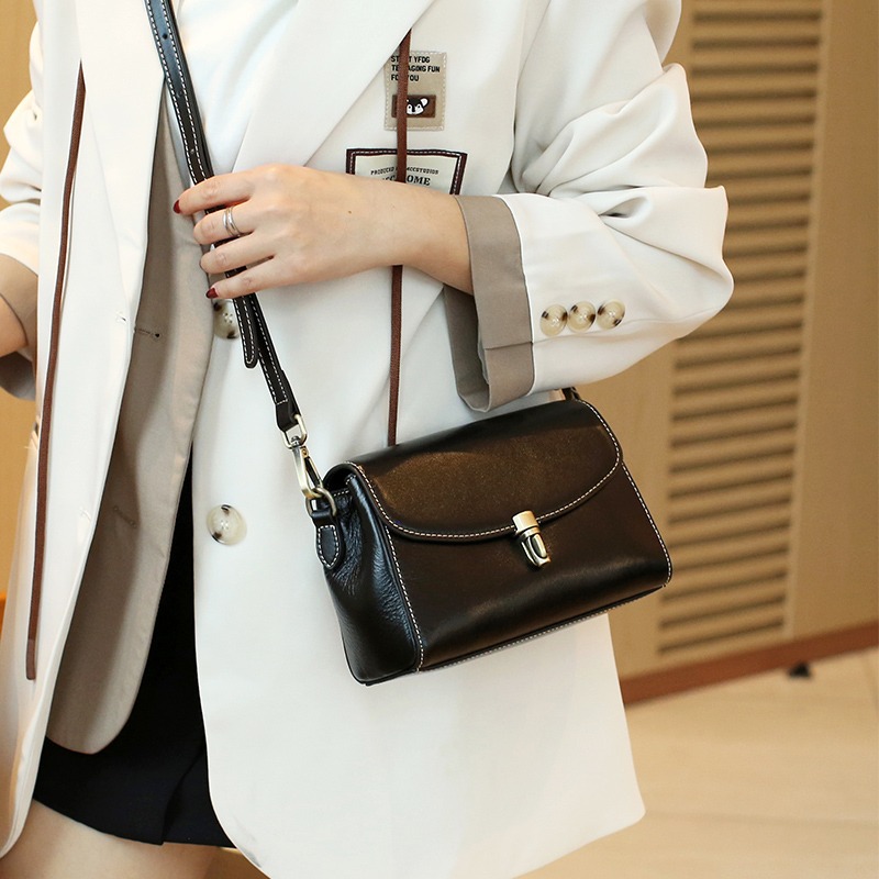 2023 New Popular Summer Small Shoulder Bag Lady Versatile Casual Square Bag Top Layer Cow Leather Crossbody Handbag for Women