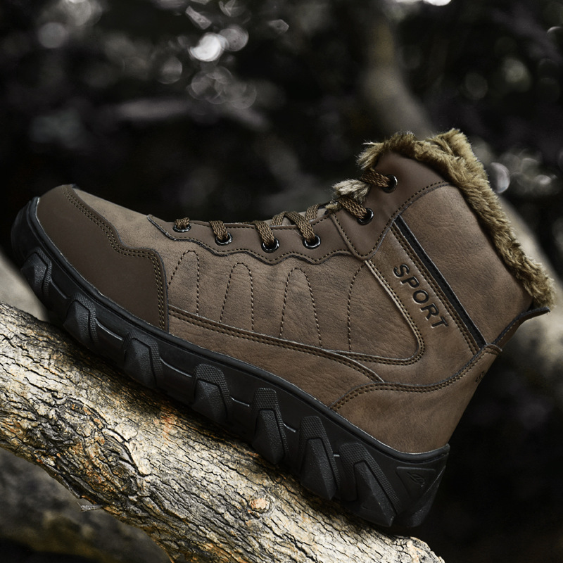 Cotton 2022 Winter New Leather Fur Integrated Snow Sports Outdoor Mountaineering Boots with Veet and Warm Men's Shoes