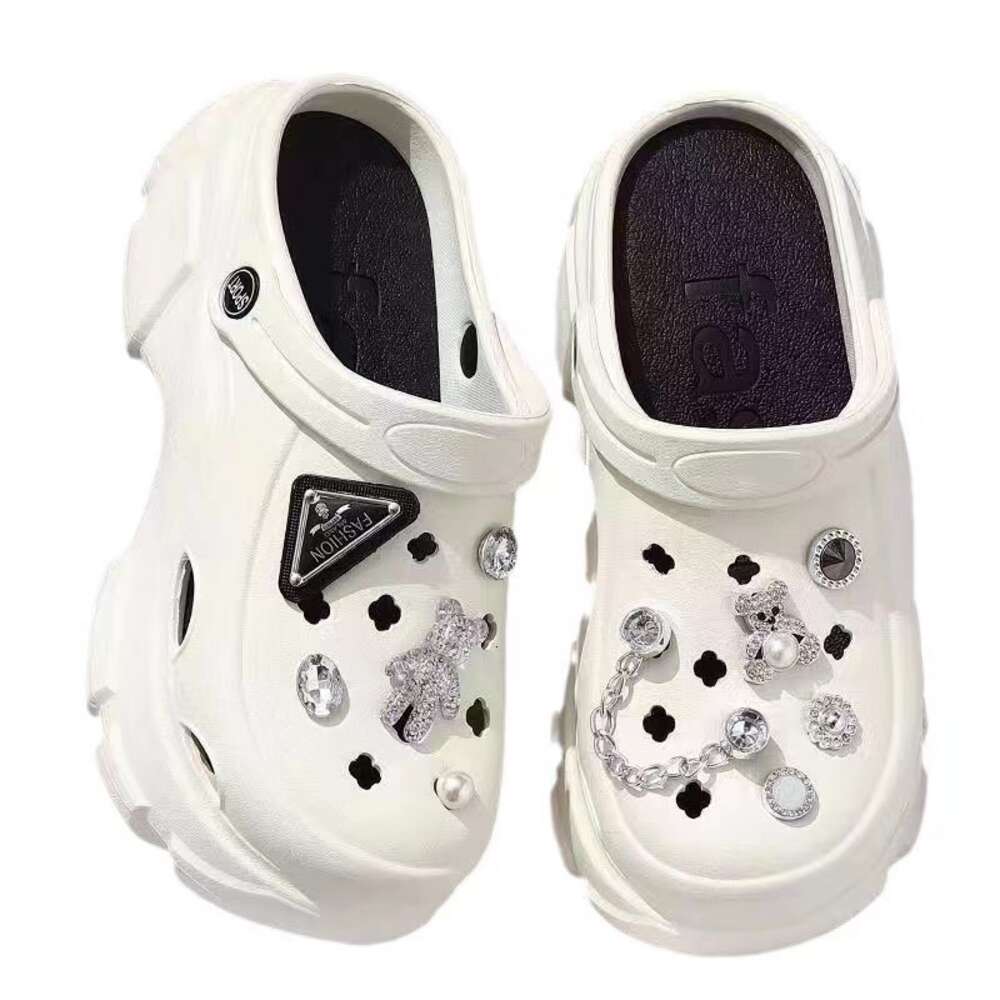 EVA Summer Outwear High Beauty Thick Sole Hole Shoes for Girls, Tall Height Cartoon Diamond Bears, Beach Headband Cool Slippers