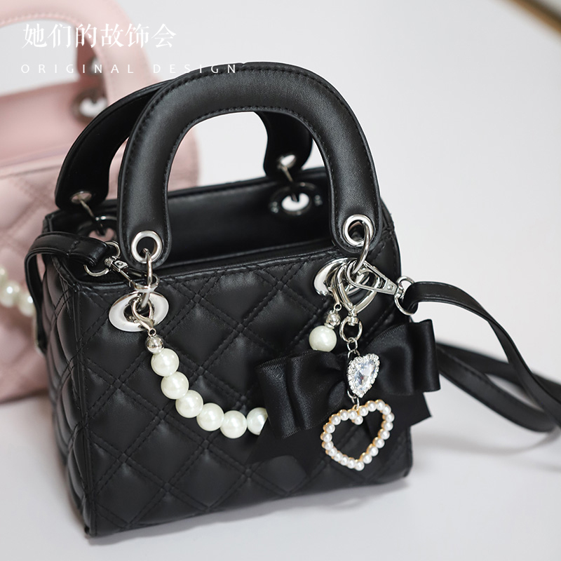Mine Mass-Produced Japanese Girl Hand Made Bag Bowknot Sweet Cool Diana Bag with Bag Pendant Ladies Small Leather Bags