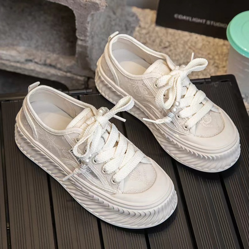 Ice Silk National Style Embroidered Cookie for Women's 2024 Summer New Korean Edition Versatile Thick Sole Single Mesh Breathable Fisherman'