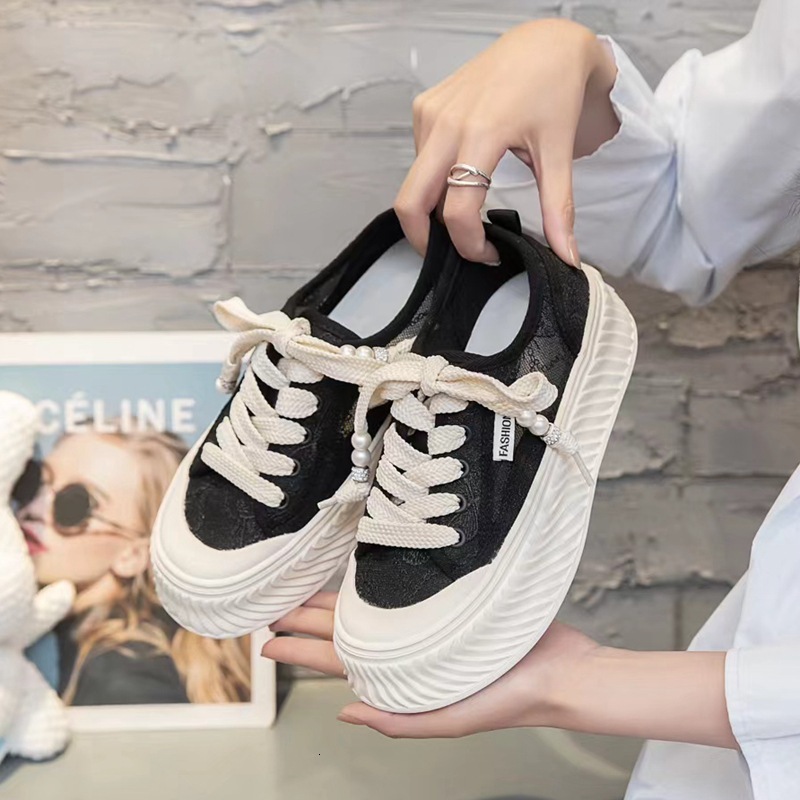 Ice Silk National Style Embroidered Cookie for Women's 2024 Summer New Korean Edition Versatile Thick Sole Single Mesh Breathable Fisherman'