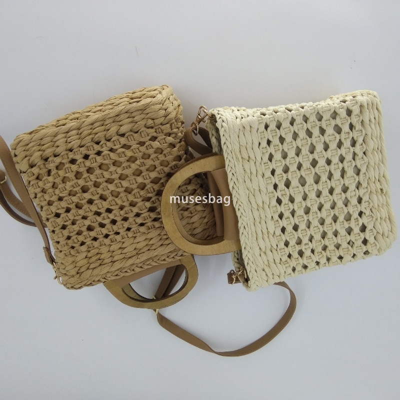 Designer women's high-end atmospheric multifunctional single shoulder crossbody bag classic casual portable small square bag retro handmade grass