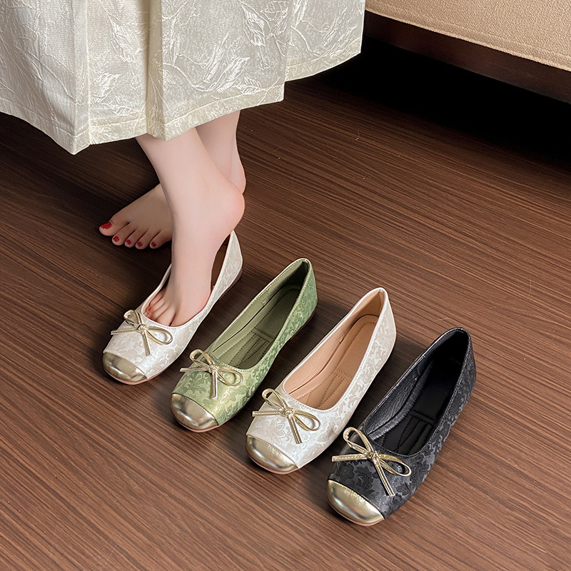 2024 new national style color matching bow head shallow mouth single women's soft soled Chicken rolls flat bottomed bean shoes