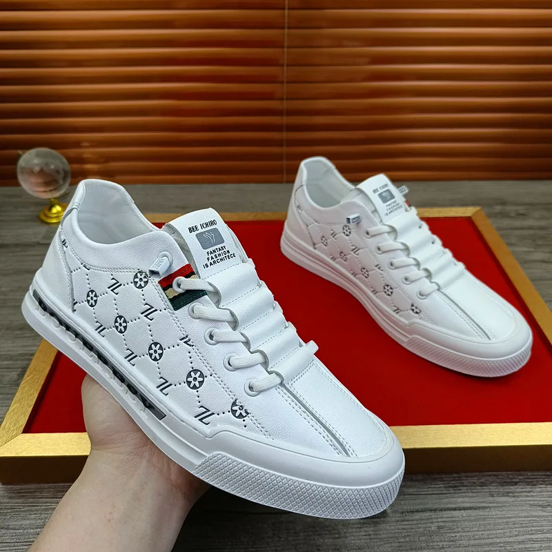 European New Shoes for Men Genuine Leather Casual Shoes Trend Print Flats Skateboard Shoes Youth Street Sneakers
