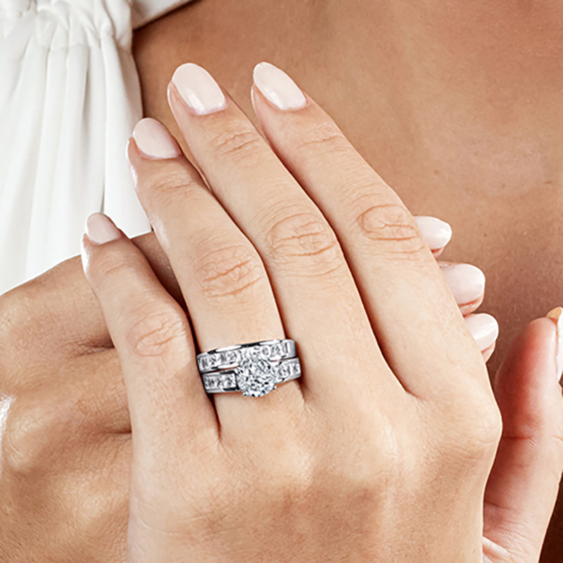 Sterg Sier Couple Wedding Rings: Elegant Bridal Set with Round Cut White Topaz CZ Dias