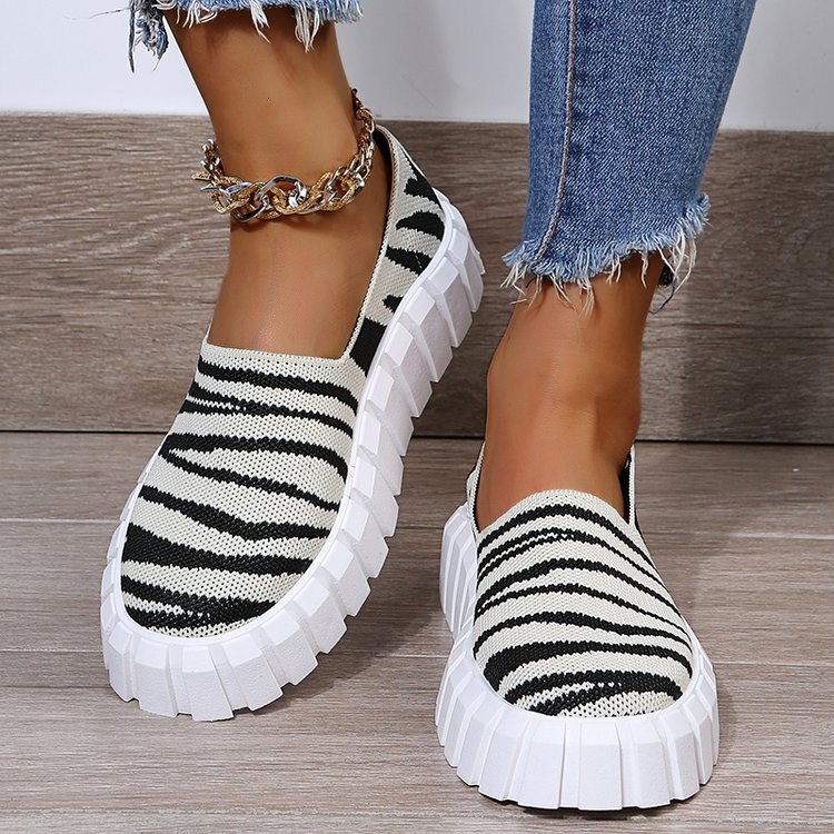 Large size casual women's singles shoes, spring 2022 leopard print round toe canvas flat sole shoes ddmythur