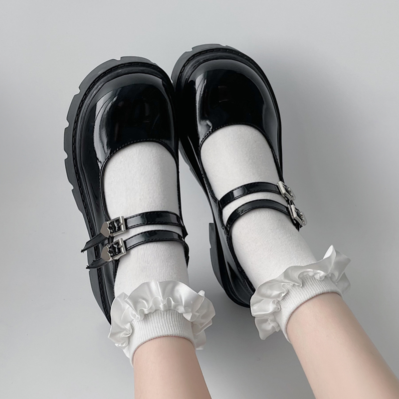 2025 new Chunky Rimocy Platform Mary Jane Women Heart Buckle Strap Thick Heels Pumps Woman Black Patent Leather Lolita Shoes Laides 0973