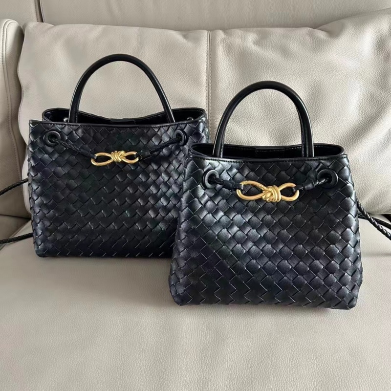 Designer Cowhide Material Small Andiamo Tote Shopping Bags Womens Real Leather Weave Handle Handbag Lambskin Black Purse Crossbody Shoulder Strap Bag