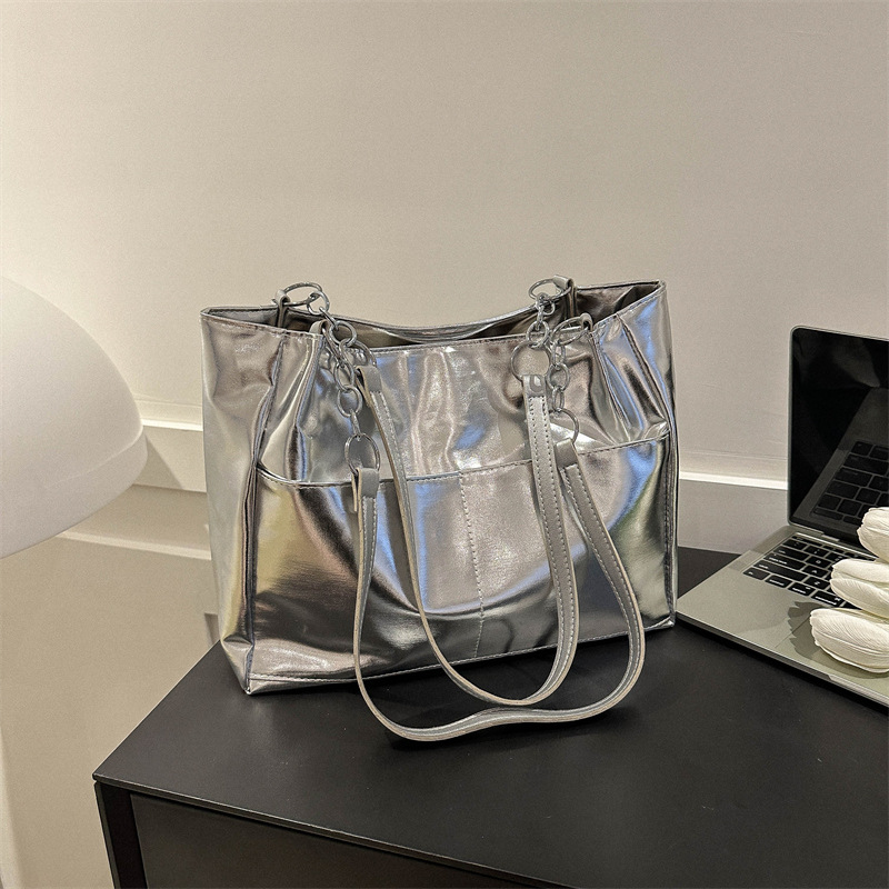 Casual Handbags For Women 2024 New Large-capacity Shoulder Bags Texture Bright Pu Leather Tote Bags Chain Elegant Bags