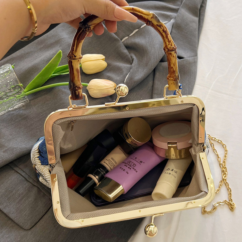 2023 New Vintage Women Fringe Shell Clip Chain Shoulder Bags Designer Prom Crossbody Bag Crane Flying Small Handbags And Purses