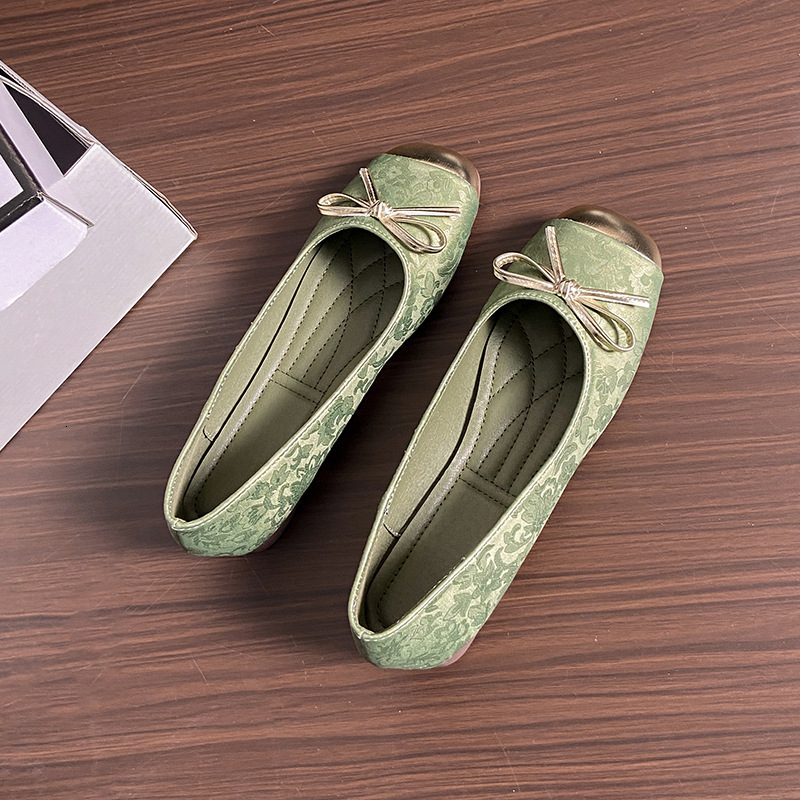 2024 new national style color matching bow head shallow mouth single women's soft soled Chicken rolls flat bottomed bean shoes