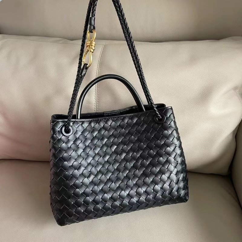 Designer Cowhide Material Small Andiamo Tote Shopping Bags Womens Real Leather Weave Handle Handbag Lambskin Black Purse Crossbody Shoulder Strap Bag