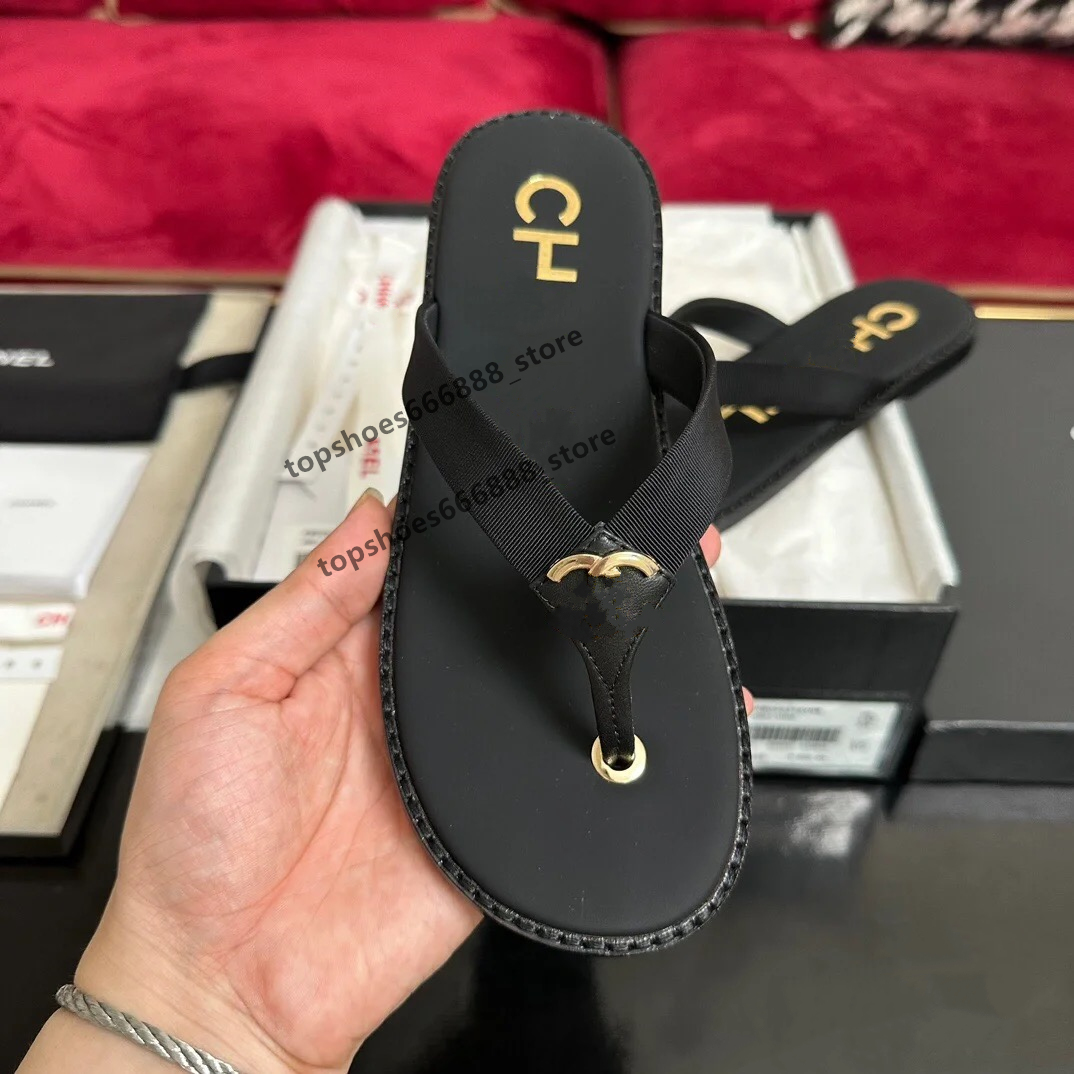 2025 Summer Slippers Women Flat Luxury Brand Outdoor Beach Flip Flops Female Sandals Trend Designer Slides chan Shoes Woman thong sandals Miller ch