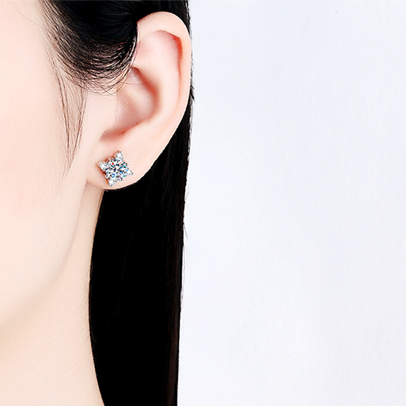 PureNew 0.5ct/1ct Four Claws Moissanite Diamond Earring For Women Original S925 Silver Simple Wedding Diamond Earring Jewelry