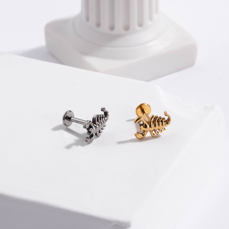Piercing Labret Stud F136 Titanium 16G Goth Snakes Scorpions Push Needle Lip Earrings Helix Conch Piercing Lobe Body Jewelry