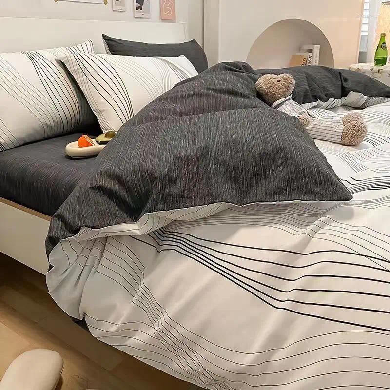 Home Textiles Soft Thin Plaid Bedding Duvet Cover Set Polyester Breathable Lightweight No Filler Flat Sheet Pillowcase For Bedroom Linen Bedding sets