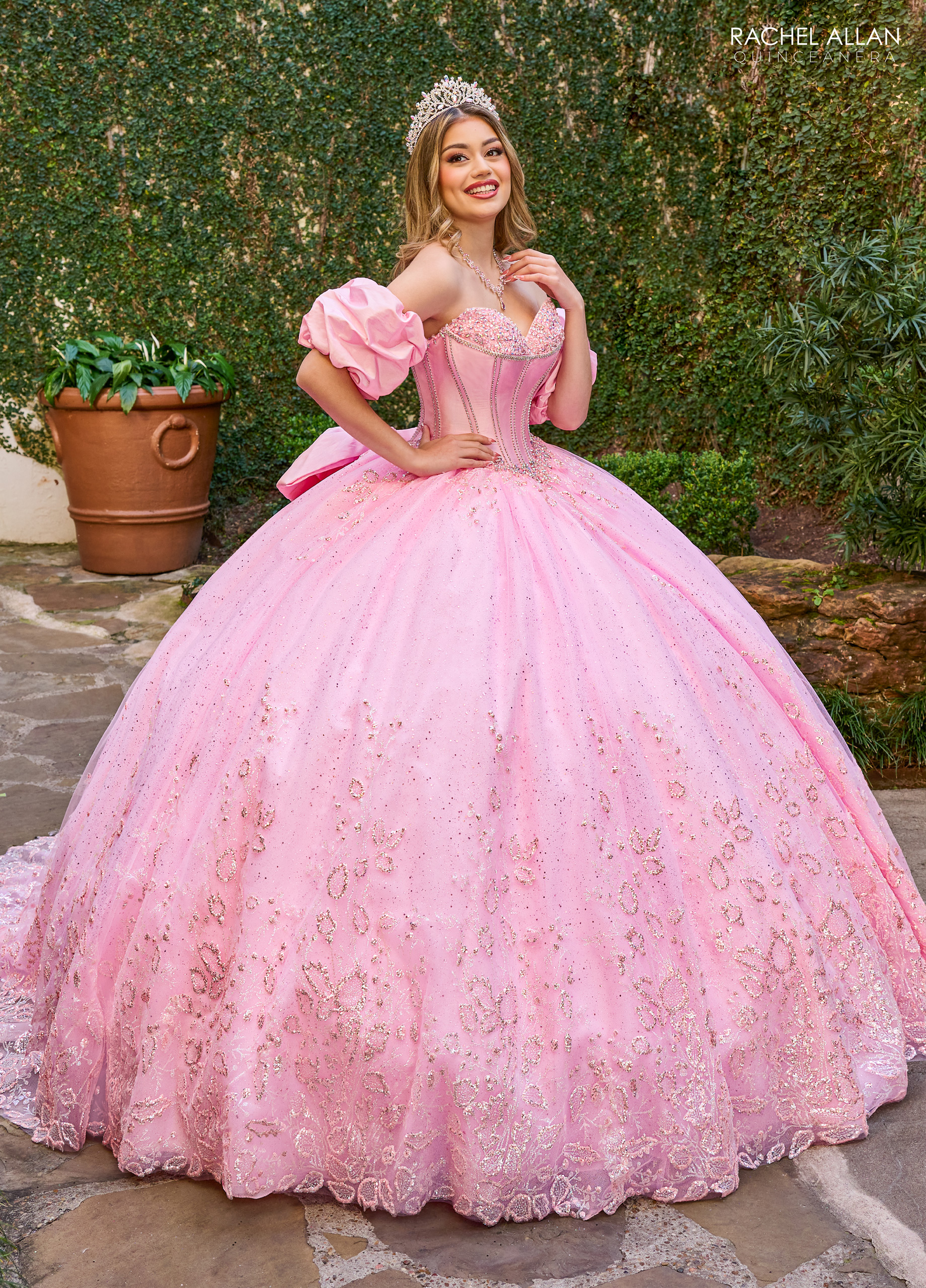 Lavender Crystals Ball Gown Quinceanera Dresses Sequined Appliqued Prom Gowns With Detachable Short Sleeves Sixteen Sweet 15 Masquerade Dress