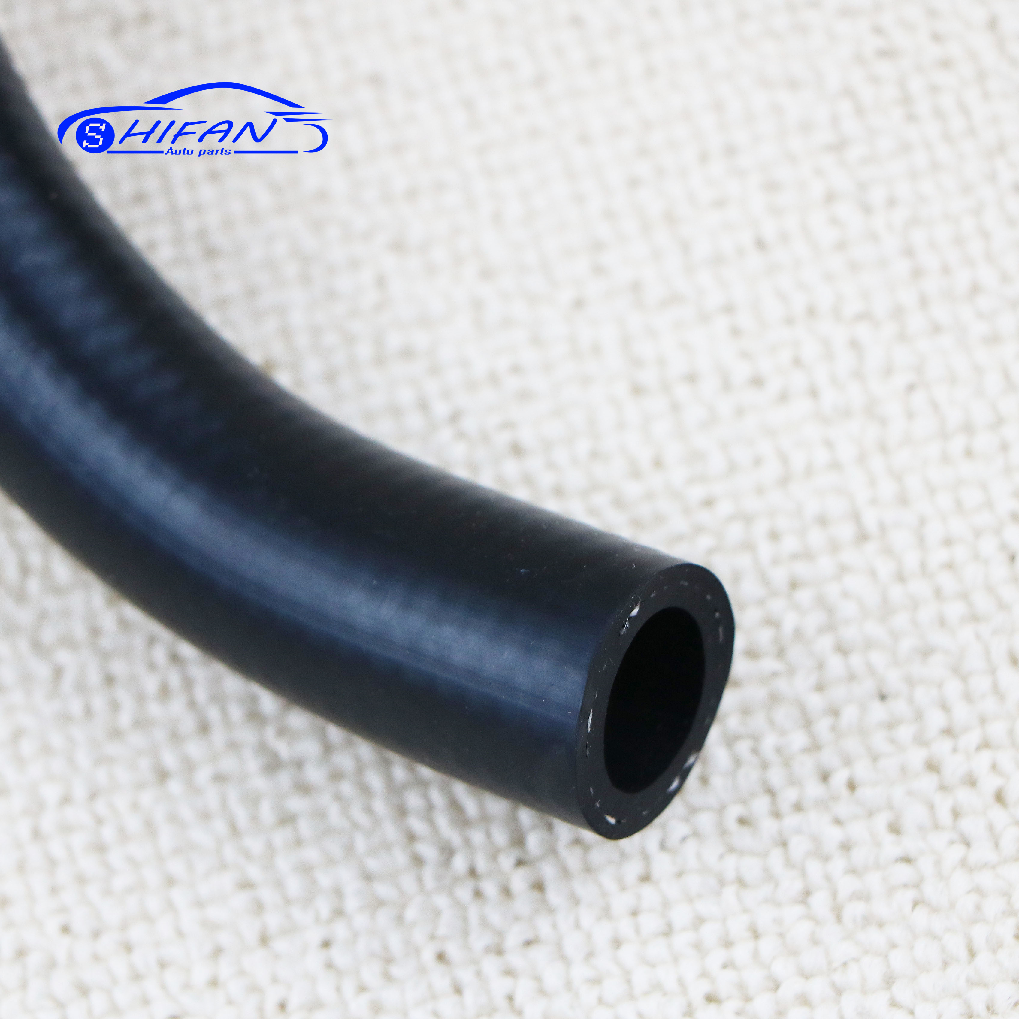 30636954 Engine HVAC Heater Outle Hose For S40 V50 C70 C30 2004 2005 2006 2007 2008 2009 2010 2011 2012 2013 31439965