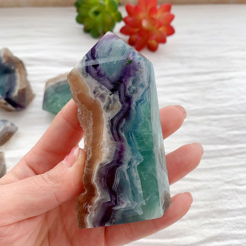 1pc Natural Rainbow Fluorite Tower Raw Quartz Irregular Shape Stone Ornaments Therapeutic Energy Crystal Decoration