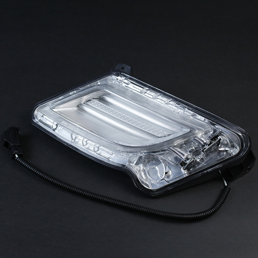 31278558 31278557 Left / Right Front LED Marker Turn Signal Indicator Light Lamp For S60 V60 2011 2012 2013