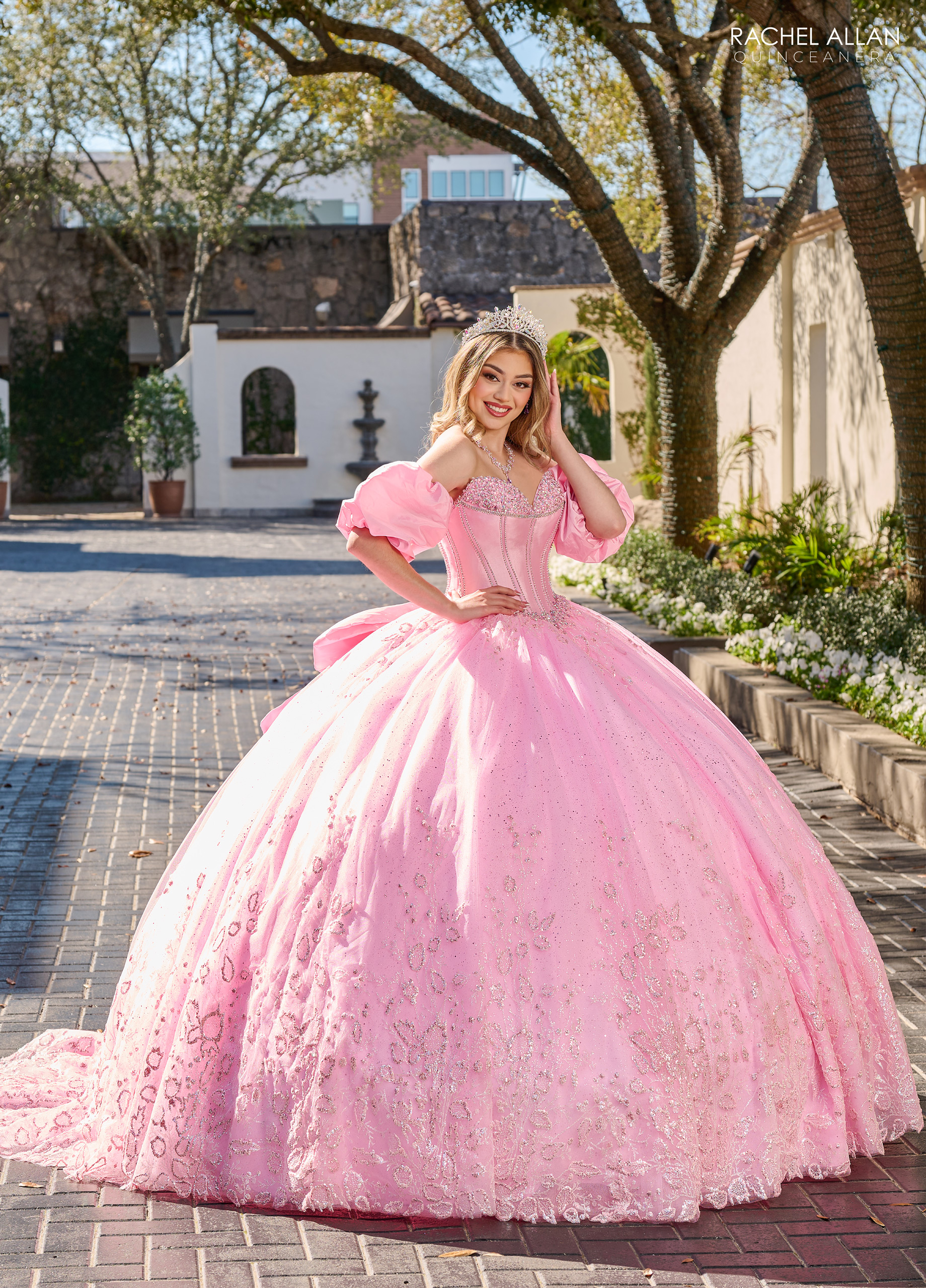 Lavender Crystals Ball Gown Quinceanera Dresses Sequined Appliqued Prom Gowns With Detachable Short Sleeves Sixteen Sweet 15 Masquerade Dress