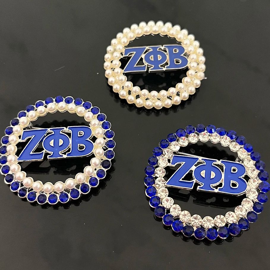 Zeta Round Crystal Brooch Pin, Luxury Rhinestone Corsage for Women, Sparkling Jewelry Accessory