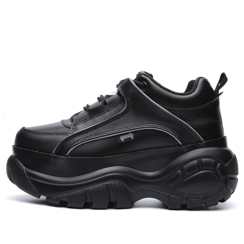 2489 thick soled sports for women, caramel milk tea color, Harajuku father's sponge cake shoes, casual inner height increasing small white shoes