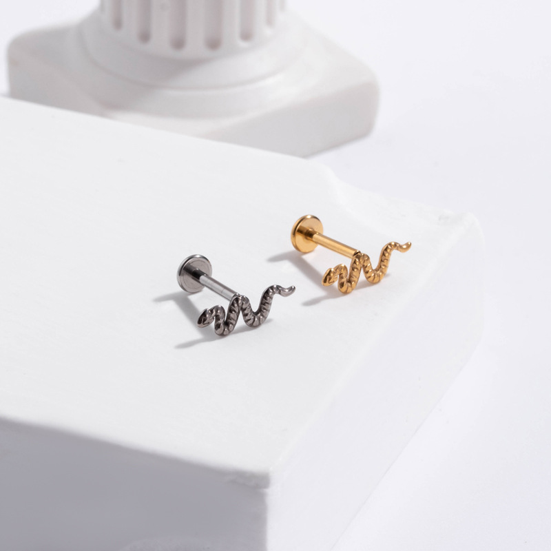 Piercing Labret Stud F136 Titanium 16G Goth Snakes Scorpions Push Needle Lip Earrings Helix Conch Piercing Lobe Body Jewelry