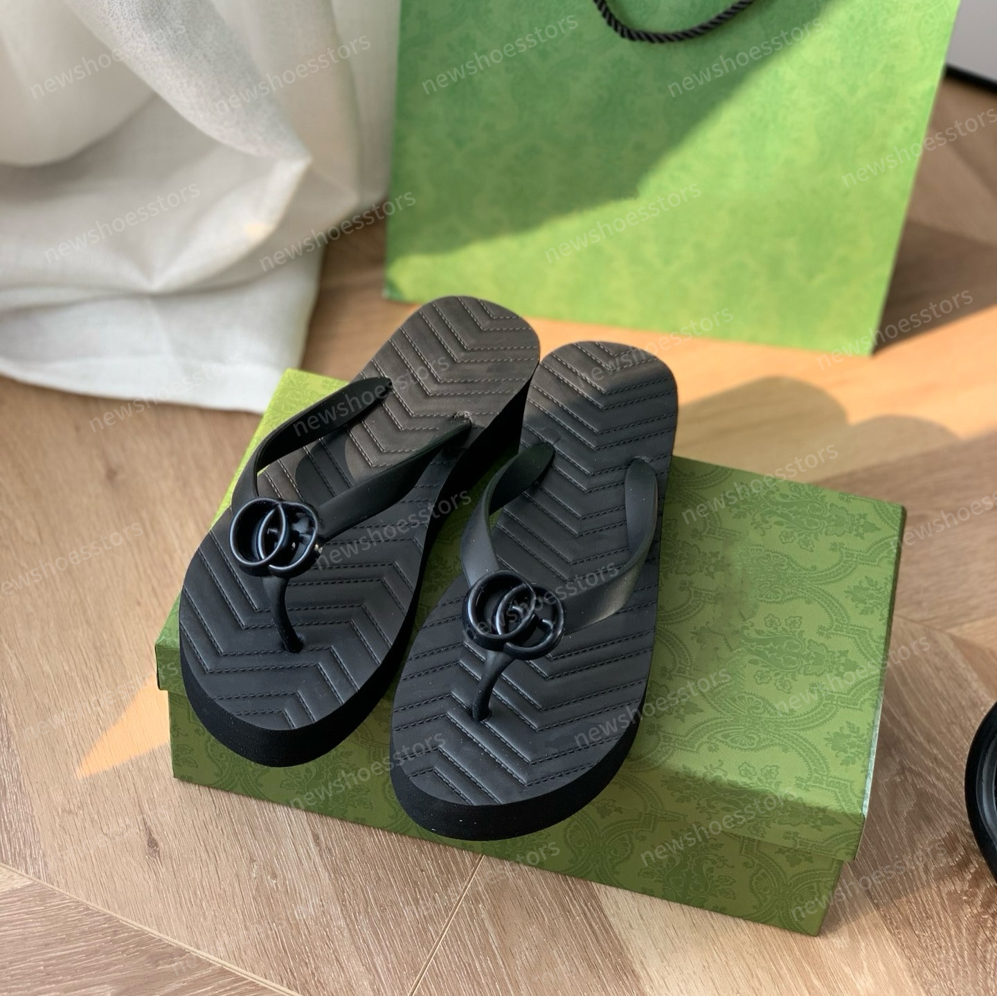 sanda flip flop designer sandals slip casual woman slipper sunny house Classics shoe Travel eva wear colored non-slip rain shoes with thick soles Solid Slippers