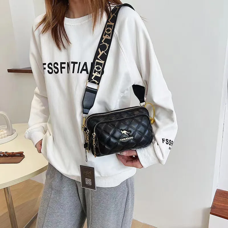 2023 Small Lingge Women's Bag New Trend Ins Small Fragrant Style Shoulder Bag Niche Handbag Three-layer Casual Crossbody Bag