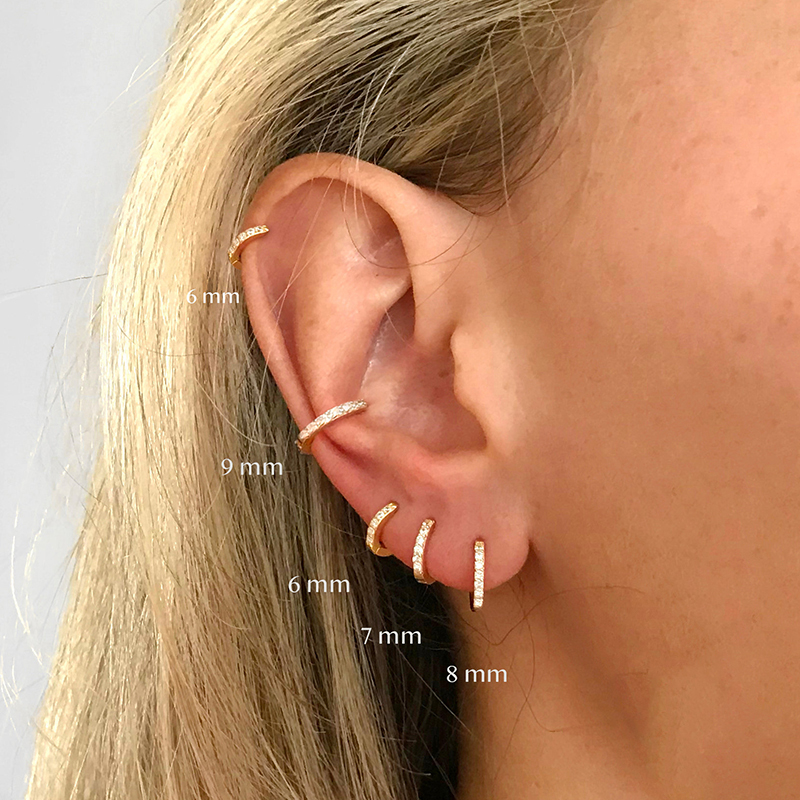 Trendy Girl's Small Hoop Earrings Minimal Little Huggies Shiny Crystal Zirconia Conch Earlobe Tragus Circle Thin Hoops For Women