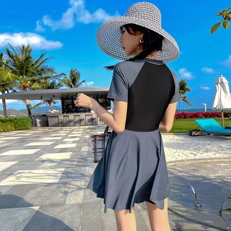 2023 New Fashionable Athletic Beach Women's Bathing Swimsuit Oversized High Waited One Piece Covering the Bell Bikini Set