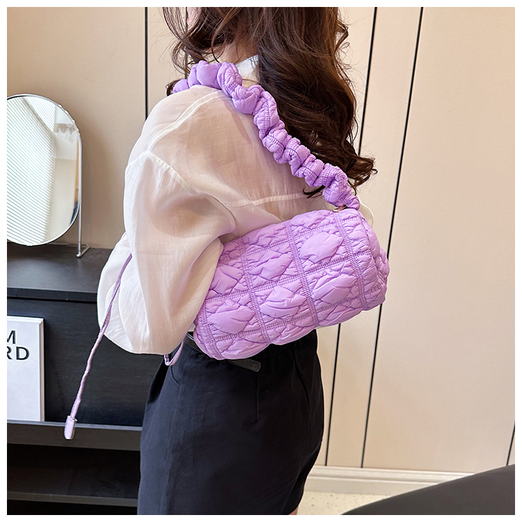 Wrinkle Bag for Women Cloud Shoulder Bags Padded Pleated Crossbody Bag Quilted Handbags Purse Cylindrical Underarm Bag 2023 주름가방