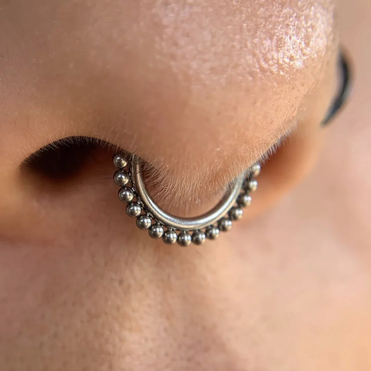 ASTM F136 Titanium Antiallergic Septum Piercing Nose Ring Tragus Cartilage Earring Lip Stud Clicker Hoop Body Jewelry 16G