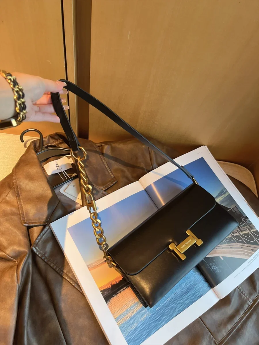 Hot Selling Luxury Women's Bags 2024 New Vintage Underarm Stick Bag Single Shoulder Crossbody Bag