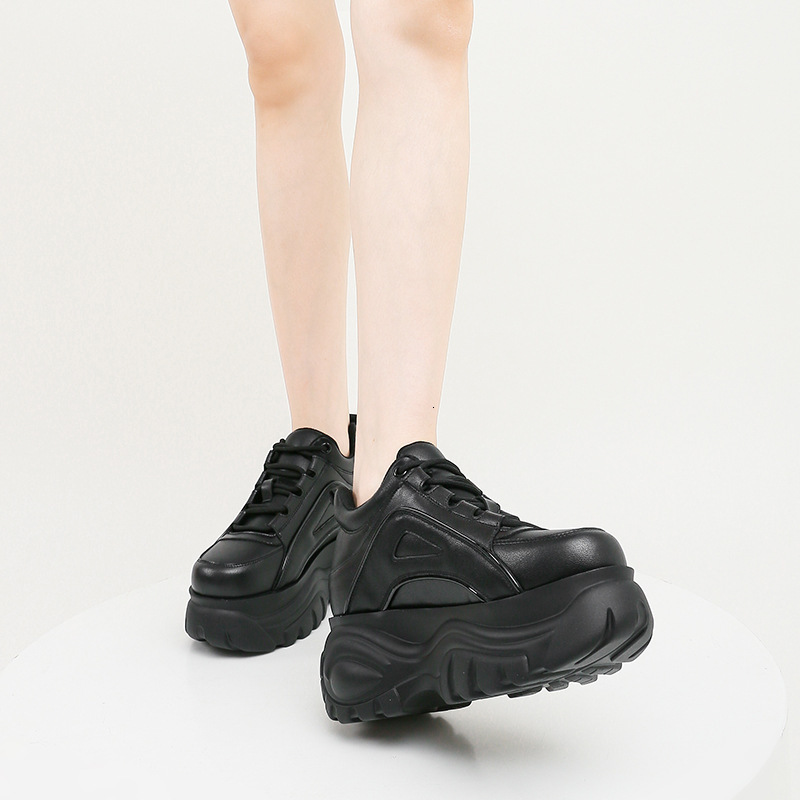 Autumn and winter new sports casual sponge cake shoes, low cut with a height increase of 7cm, thick soled women's shoes