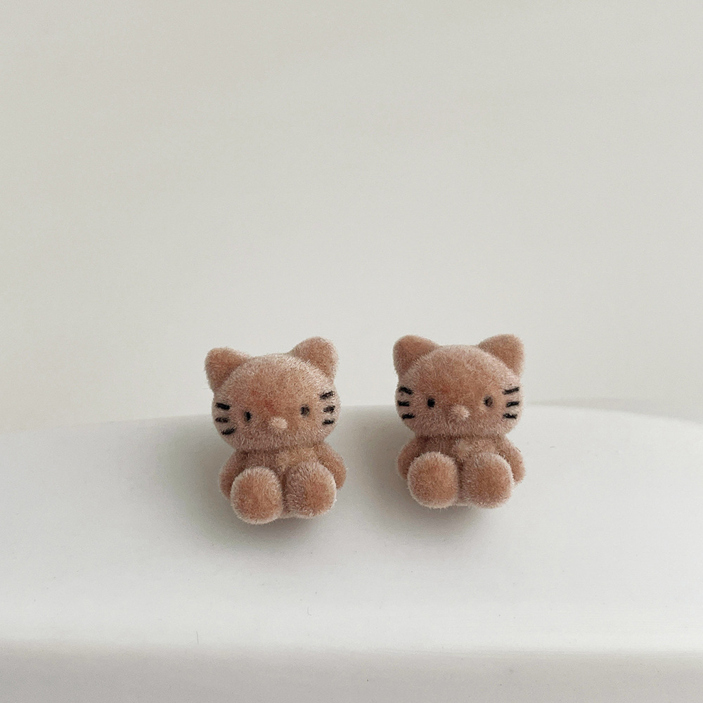 Cute Korean Flocking Cat Earrings For Women Girls Velvet Fabric Animal Stud Earrings Plush Cats Earring Ear Stud Jewelry Brincos