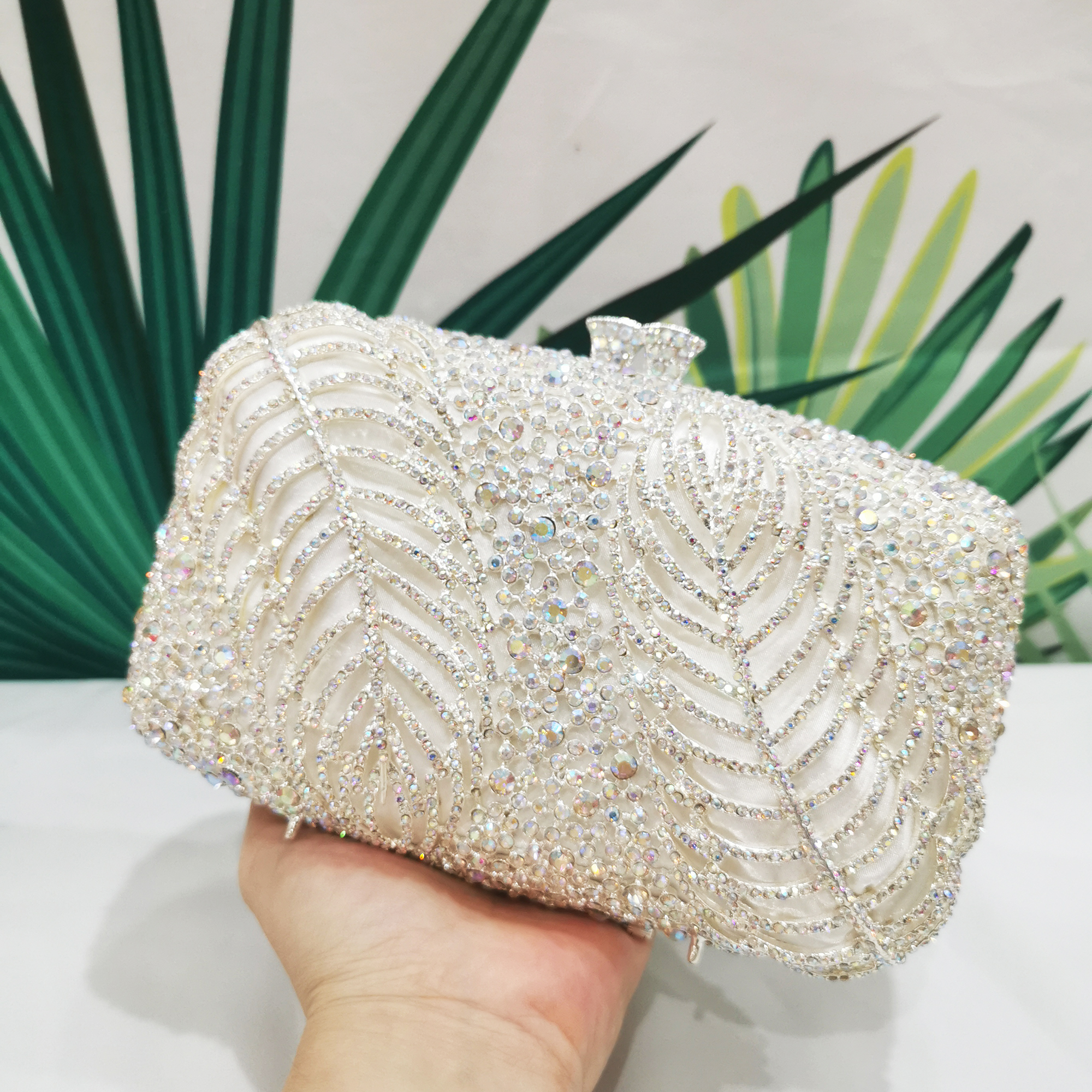 XIYUAN Wedding Party Rhinestone Crystal Clutch Bags For Women ab White Diamond Clutches Bags Handbags Small Party Prom Purse