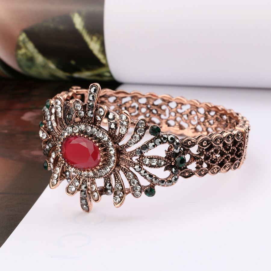 Bohemian Crystal Hollow Flower Wide Bracelets For Women Vintage Antique Gold Color Bangles Indian Jewelry Free Shipping