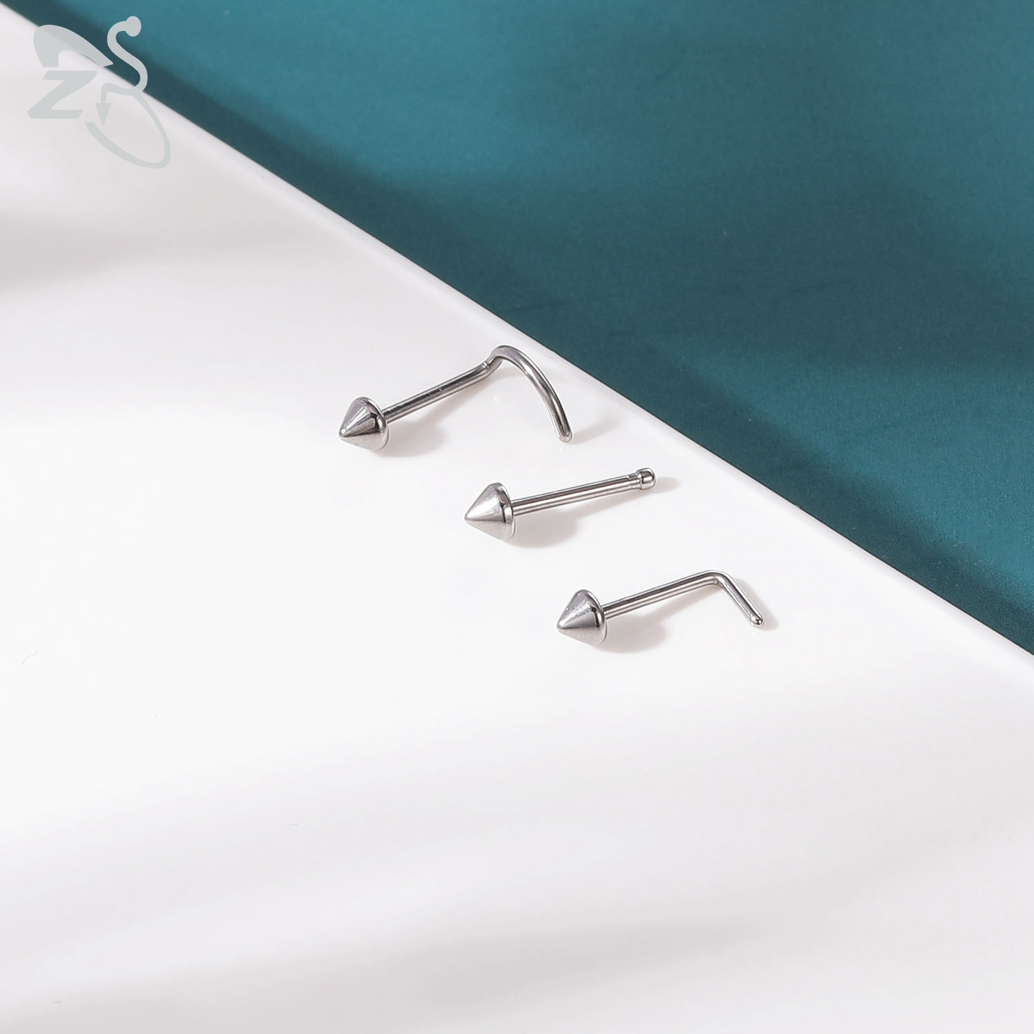 ZS 3-4pcs/lot G23 Titanium Nose Piercing Set 2/3MM Round CZ Crystal Nose Studs 20g Screw Bone L-Shaped Nostril Piercing Jewelry