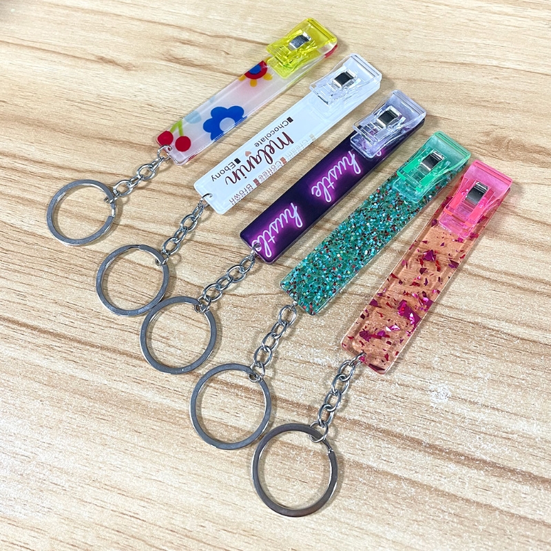 Cute Credit Card Puller Acrylic Debit Bank Card Grabber for Long Nail ATM Keychain Cards Clip for Long Nails Key Rings