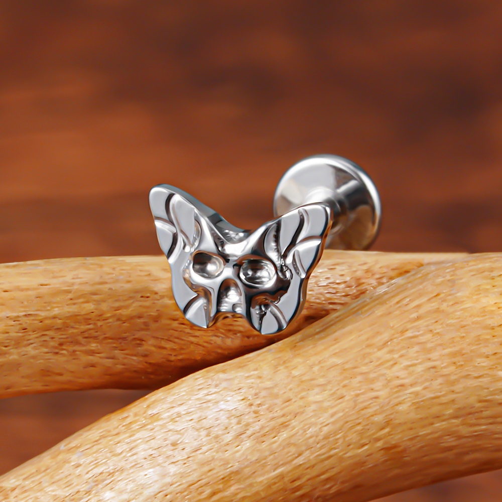 Right Grand ASTM F136 Titanium 16G Butterfly Labret Stud Halloween Skull Cartilage Earring Tragus Helix Earlobe Piercing Jewelry