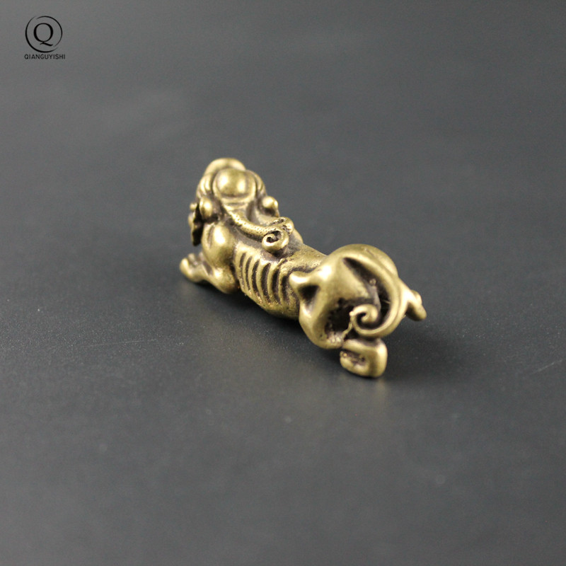 Brass Chinese God Beast Pixiu Car Ornament Keychain Pendants Copper Lucky Animal Key Chain Rings Hanging Jewelry Tea Pet Decor
