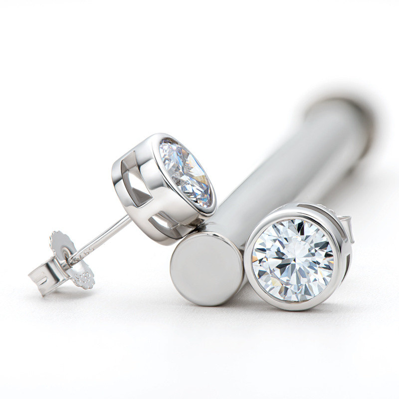 DJMAX Real 0.5/1 Carat D Color Moissanite Diamond Stud Earrings for Women 100% 925 Sterling Silver Sparkling Moissanite Jewelry