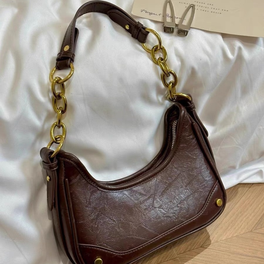 High quality and niche design underarm bag for women's new Instagram Spicy Girl Chain Shoulder Bag, niche commuting versatile crossbody bag